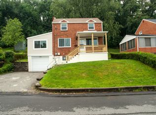 131 Macfarlane Dr, Pittsburgh, PA