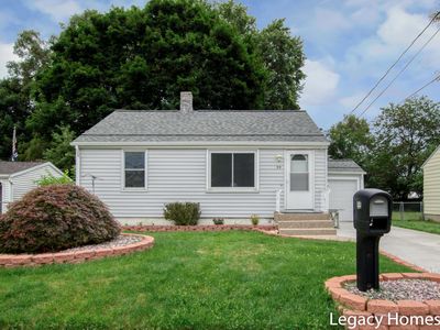 55 41st St SW, Wyoming, MI, 49548