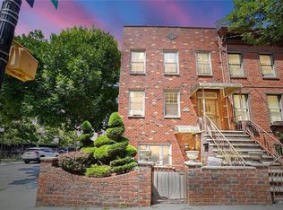 556 Clinton St, Brooklyn, NY 11231