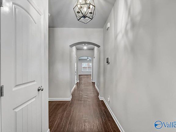 5th image of 7730 N Catawba Cir NW