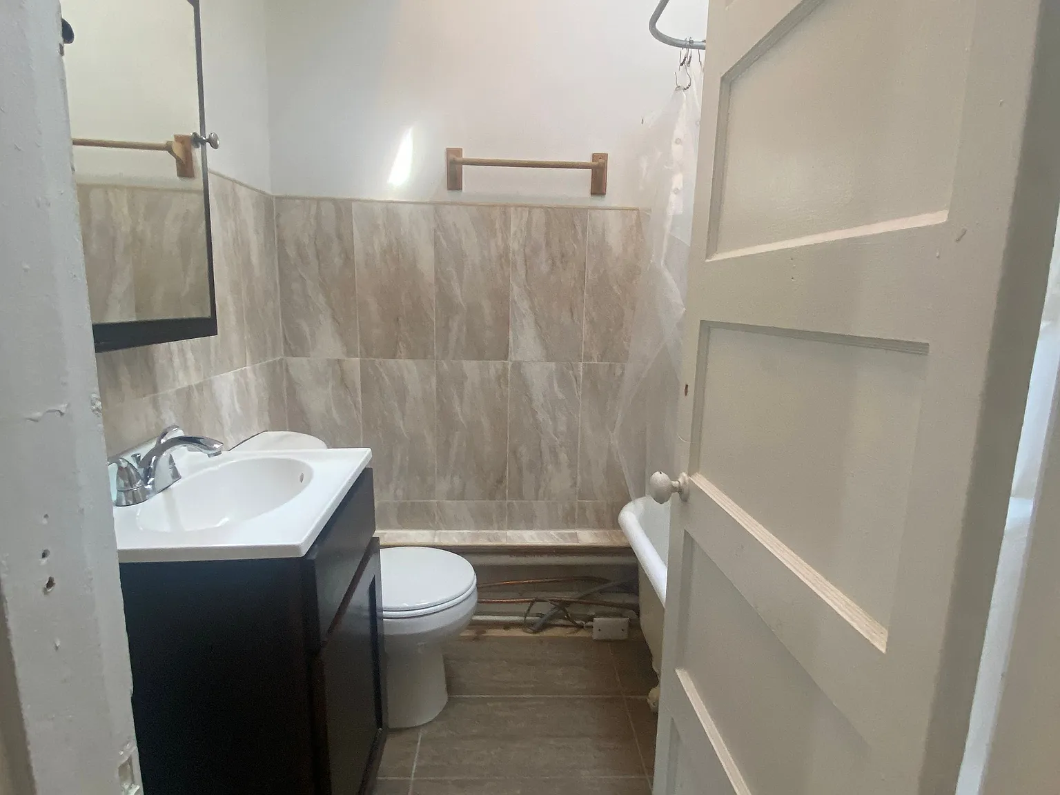 3723 Spring Garden St — Photo 4