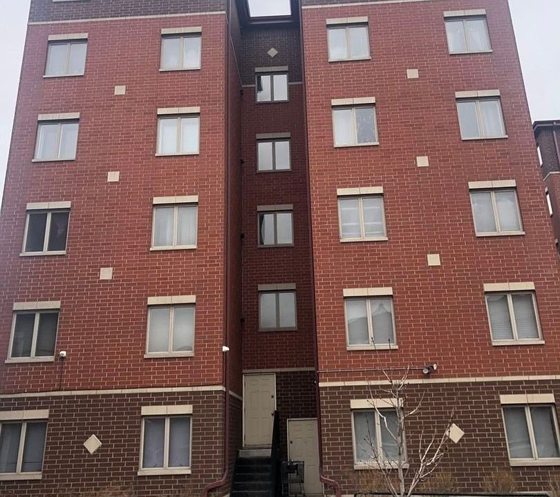 1st image of 1828 W 18th St #1C