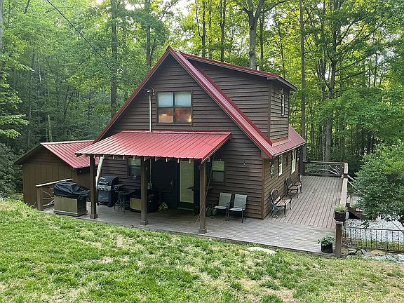 2nd image of 158 Mountain Laurel Rd