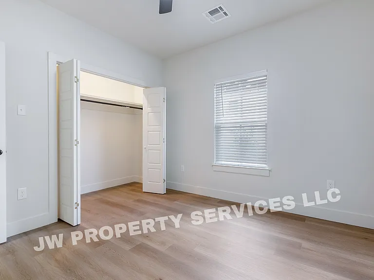 3016 Spain St — Photo 7