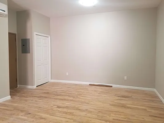 Rented by Paragon Real Estate Corporation | media 5