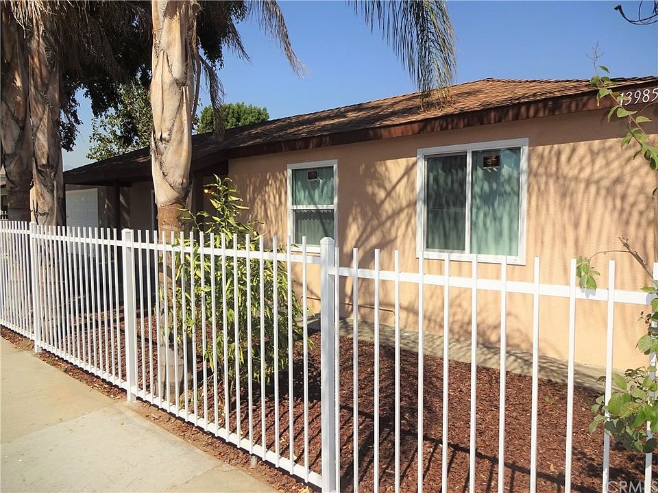 1st image of 13985 Foster Ave