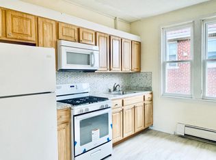 257 Hudson Pl APT 1, Fairview, NJ 07022