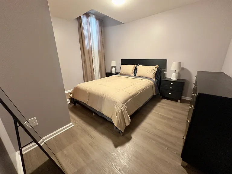 499 Pawling Ave #3 — Photo 4