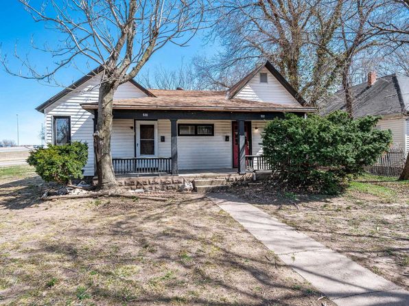 wichita-kansas-77355597 picture