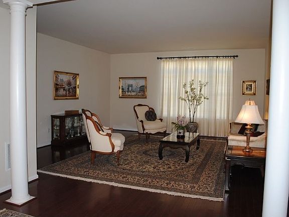 3rd image of 20643 Casablanca Dr