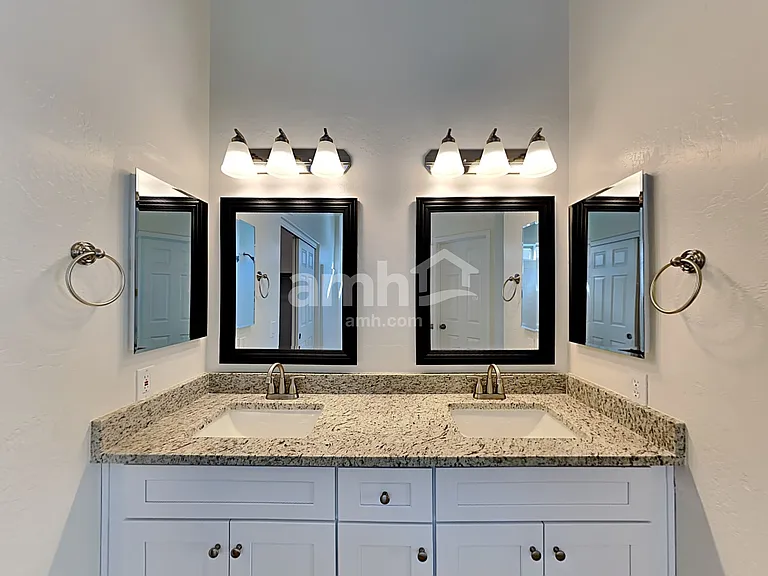 13365 W Desert Rock Dr — Photo 10