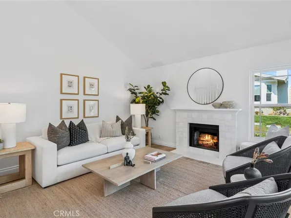 76 Racing Wind, Irvine, CA 92614