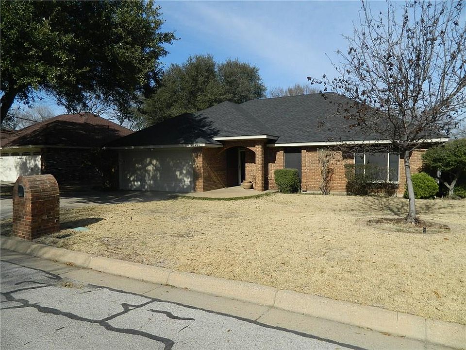 1st image of 4805 Rockhampton Dr