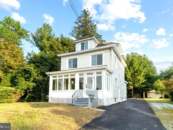 71 Carlton Ave, Ewing, NJ 08618