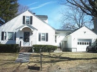 67 Cedar St, Clinton, MA 01510