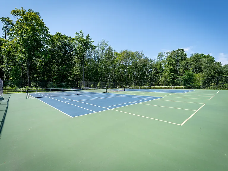 Multiple tennis and pickleball courts with a booming Rivington pickleball club that welcomes all levels. Perfect for staying active and meeting neighbors.