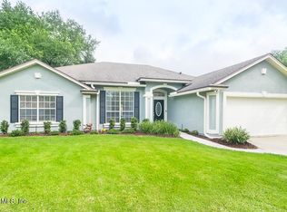 104 Velvetleaf Dr, Saint Johns, FL 32259