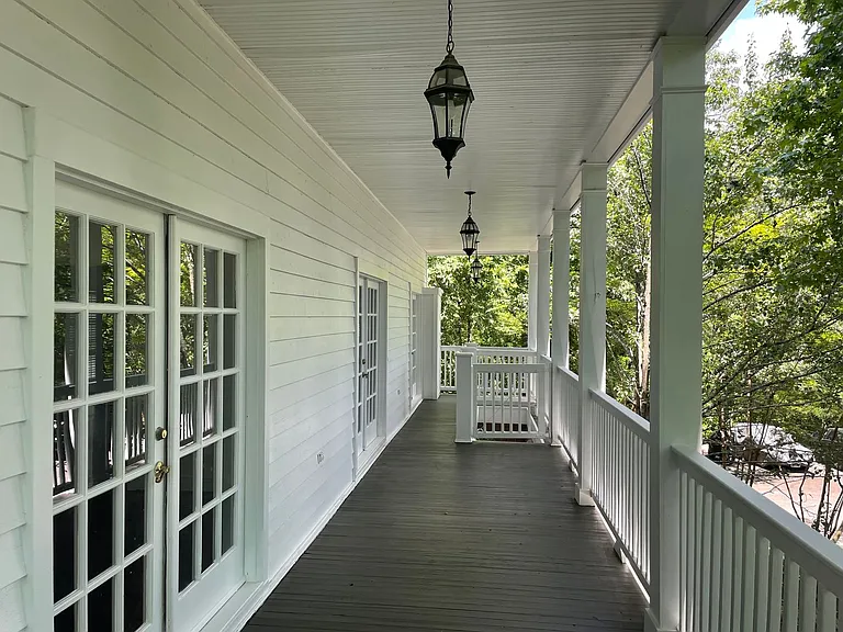 332 Ridge Dr — Photo 4