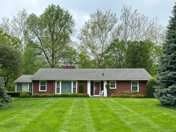 7832 Windcombe Blvd, Indianapolis, IN 46240