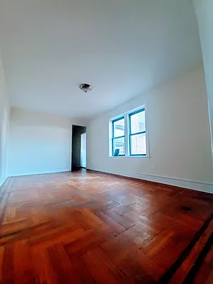 Rented by Compass | media 56