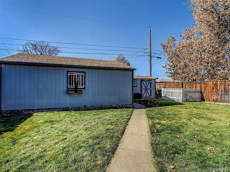 2637 N Garfield St — Photo 23