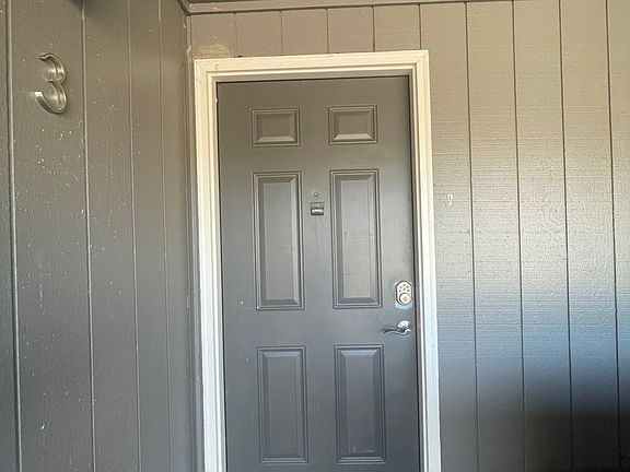 2nd image of 348 Whitesell Ave W APT 3