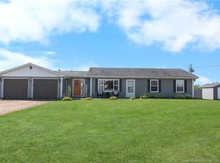 16 Cyril Ln, Beaubassin East, NB E4N 3B5