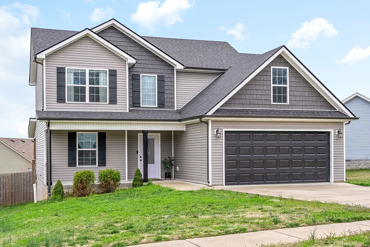 Building Photo - 1225 Freedom Dr