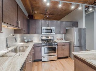 450 W Illinois St, Chicago, IL 60654