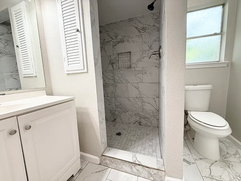 5522 Grand Lake Dr — Photo 11