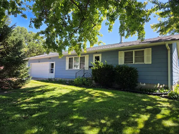 1119 4th Ave, Manson, IA 50563