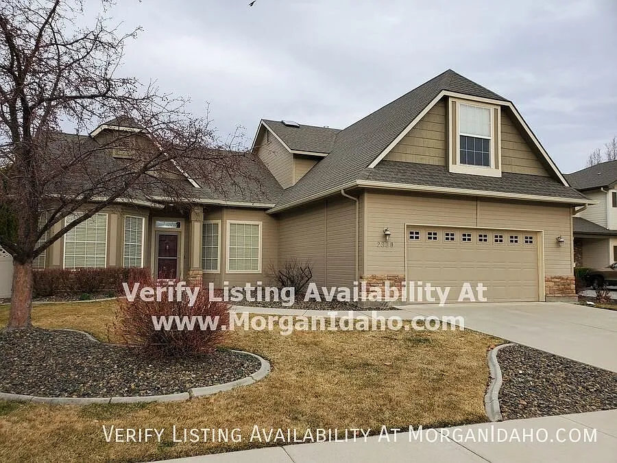 Large garage, extended covered patio, and many more premium features! — Photo 1