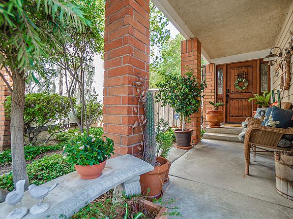 3rd image of 26830 Madigan Dr