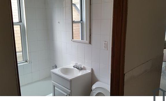 2nd image of 1518 N Kildare Ave #2