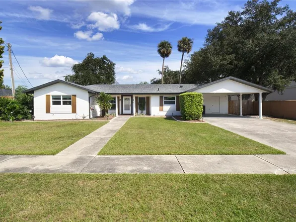 920 ORANGE AVENUE, TAVARES, FL 32778