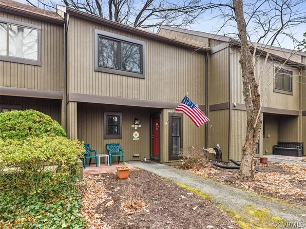 11610 E Briar Patch Dr, Midlothian, VA 23113