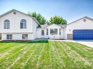2517 W Man O War Ave, Meridian, ID 83646