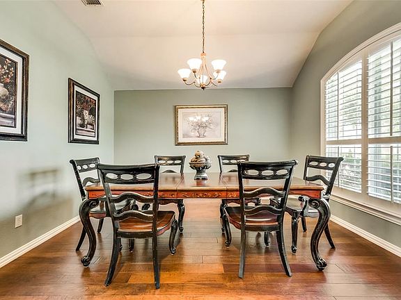 4th image of 2517 Breanna Way