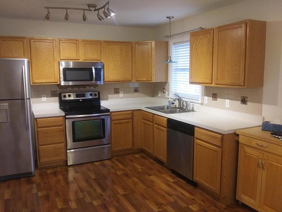 812 Knoll Dr, Mount Joy, PA 17552 Zillow