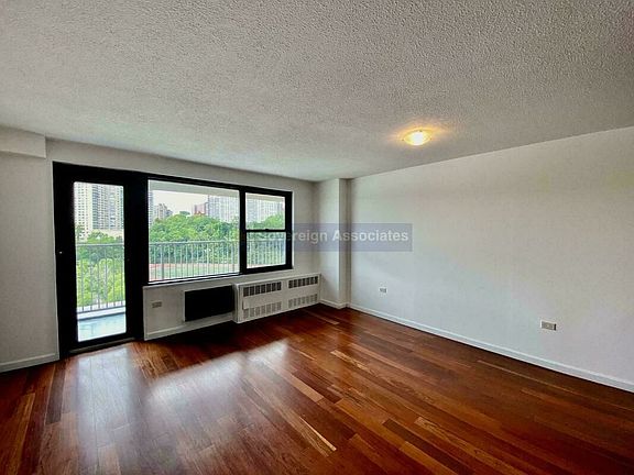 3rd image of 150 W 225th St APT 7J