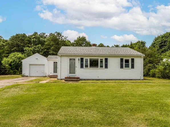 178 Sandwich Road, Teaticket, MA 02536