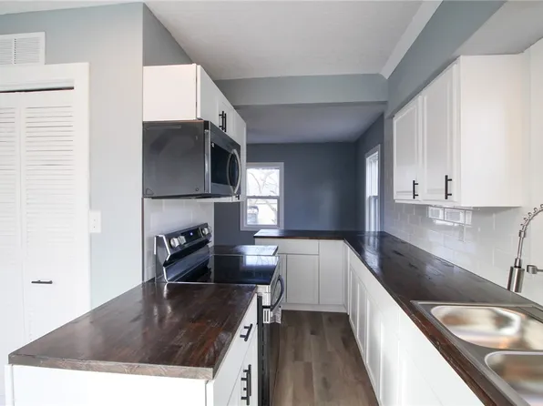 3835 15th St, Des Moines, IA 50313