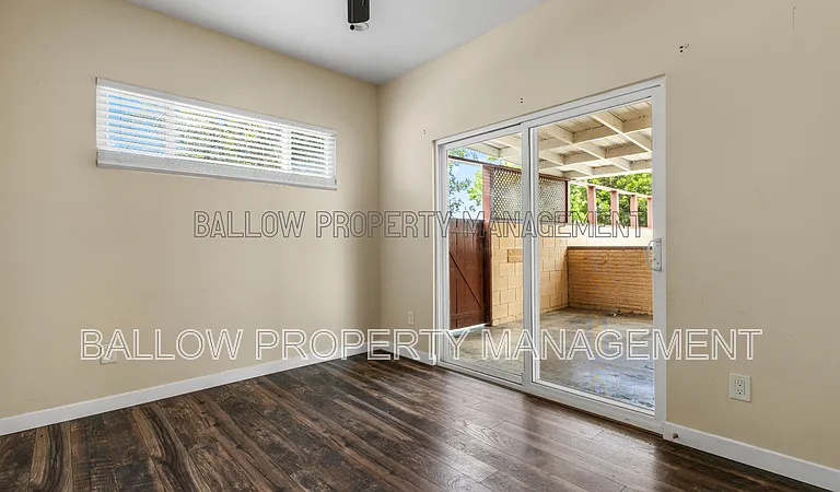 455 Smith Ave — Photo 15