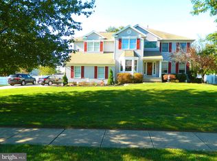 7 Royalty Ln, Clementon, NJ 08021
