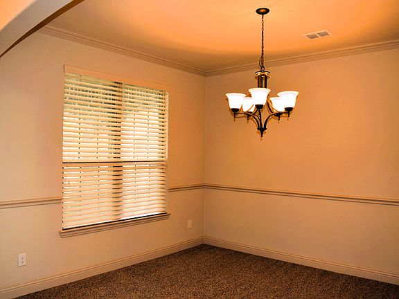 5th image of 840 Lake Meadow Ln