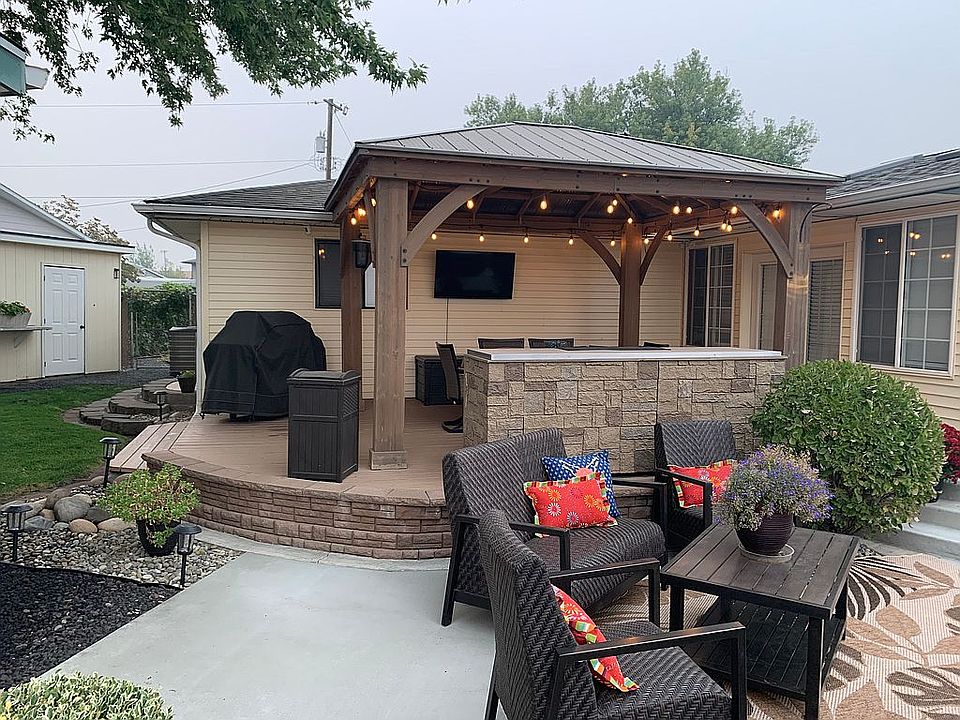 Deck and lower patio 