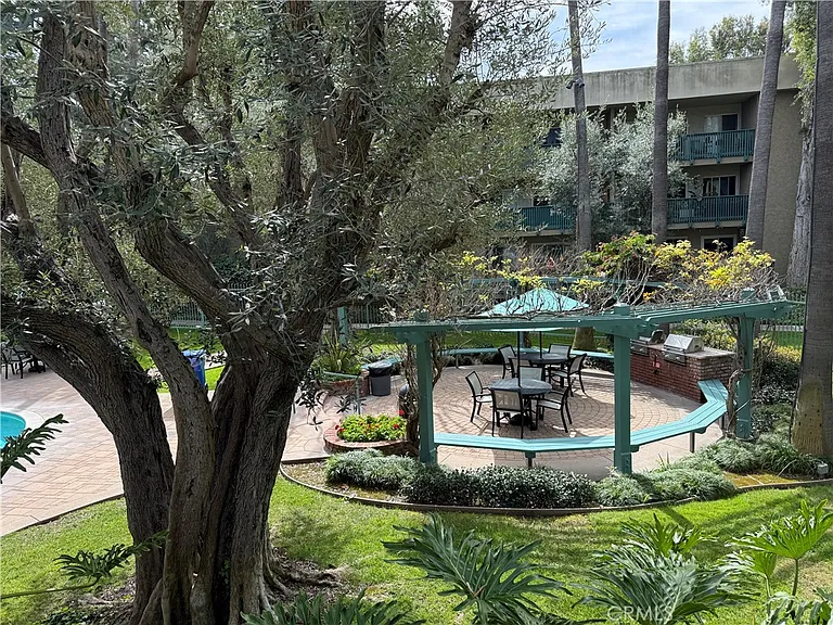 564 N Bellflower Blvd #209 — Photo 8