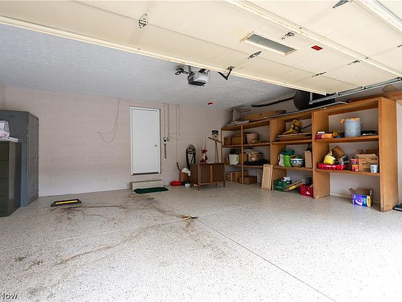 4th image of 585 Hampton Ridge Dr