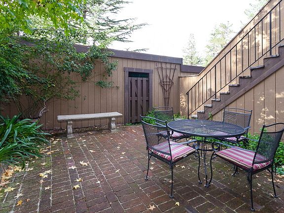 3rd image of 4 Arboleda Cir