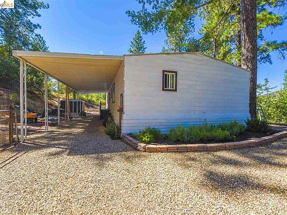 5th image of 22440 Gunsight Rd